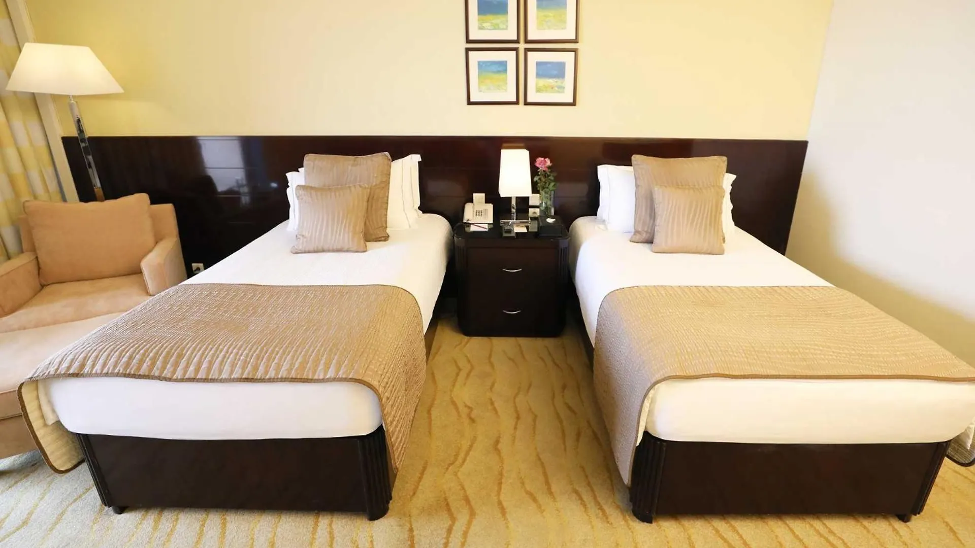 ***** Resort Le Royal Hotel - Beirut Lebanon
