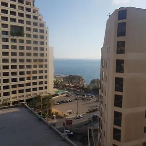 Universal Aparthotel