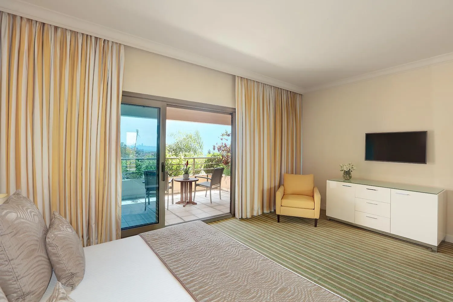 Le Royal Hotel - Beirut Resort