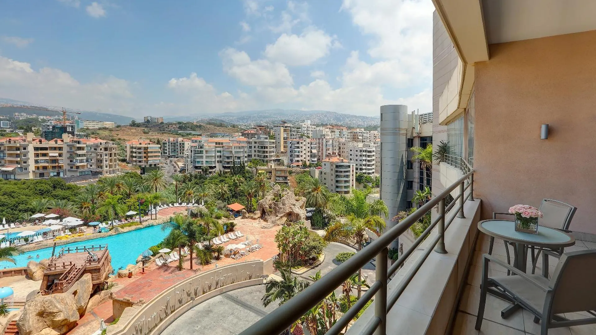 Le Royal Hotel - Beirut Resort