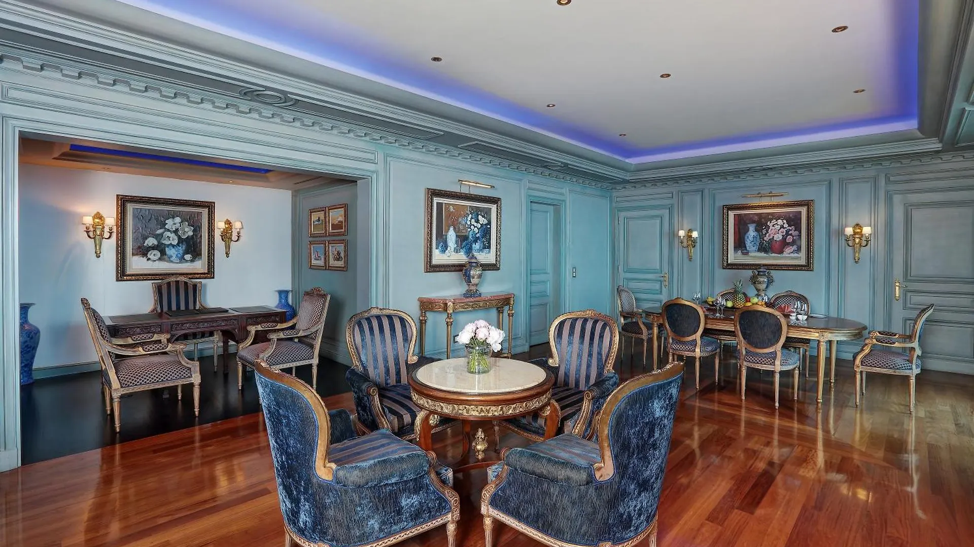 Le Royal Hotel - Beirut Resort